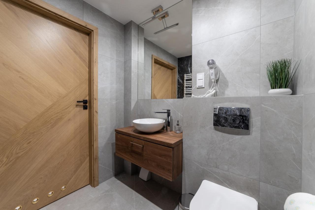 Milu Apartments Sebastiana Краков Экстерьер фото